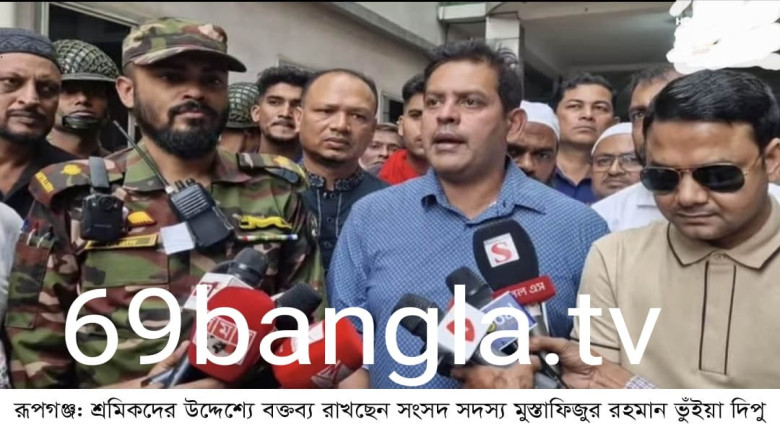 পোশাক শ্রমিকদের বকেয়া বেতন পরিশোধের দাবিতে ঢাকা সিলেট মহাসড