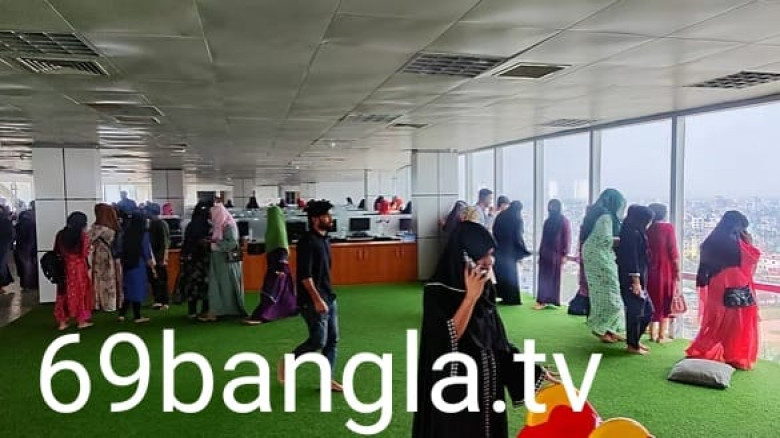 বকেয়া বেতনের দাবি চালডাল ডটকমের কার্যালয়ে আজও দিনভর কর্মীদের